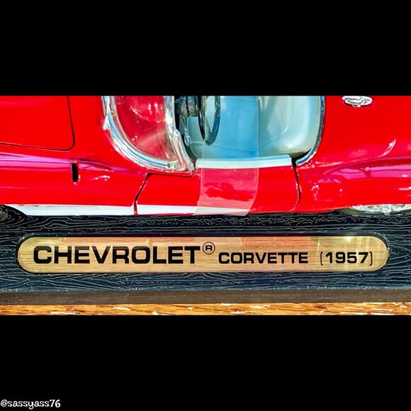 ▪️VTG▪️ROAD LEGENDS▪️1.18 Coll Die-Cast Metal 1957 Chevrolet CORVETTE Model - Picture 10 of 13